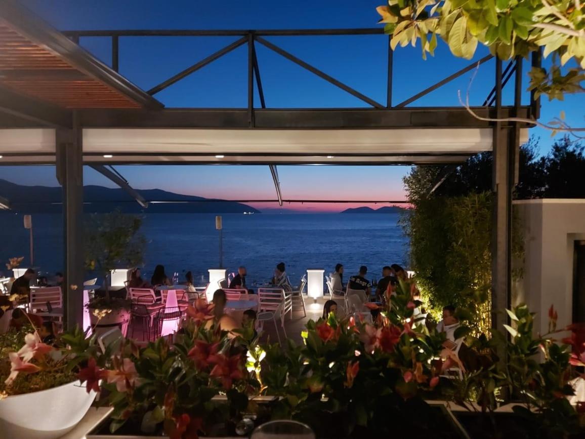 Deni Sea View Apartment Wlora Zewnętrze zdjęcie