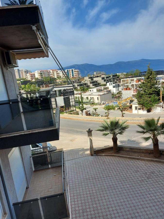 Deni Sea View Apartment Wlora Zewnętrze zdjęcie